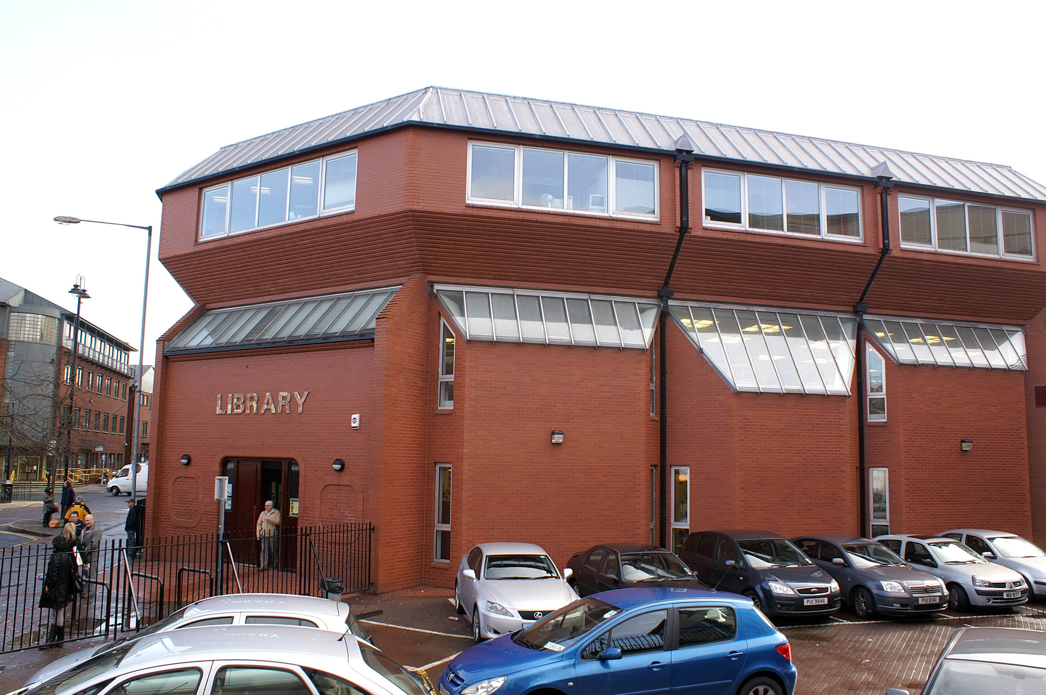 Central Library | Visit Bishop Street and the Fountain